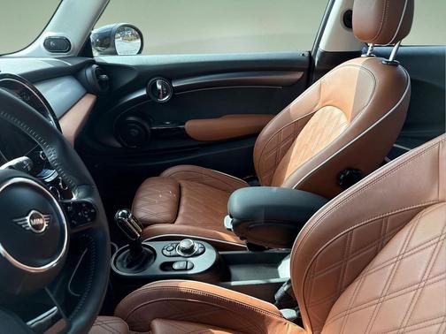 British Racing Green IV Metallic 2023 MINI Hardtop Cooper S
