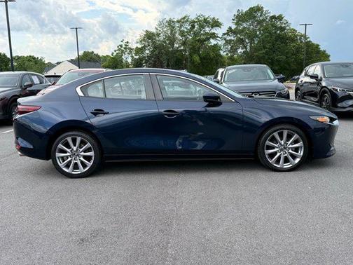 2021 Mazda Mazda3 FWD w/Preferred Package