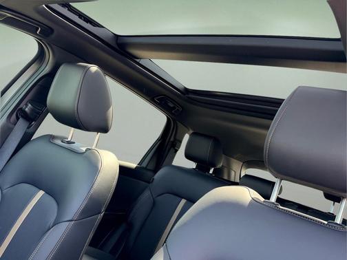 Soul Red Crystal Metallic 2026 Mazda CX-70 3.3 Turbo Premium Plus