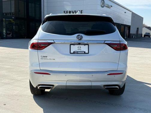 2023 Buick Enclave Essence FWD