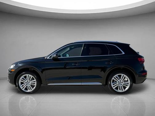Mythos Black Metallic 2018 Audi Q5 2.0T Premium Plus