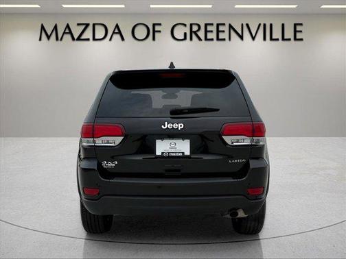 2022 Jeep Grand Cherokee Laredo