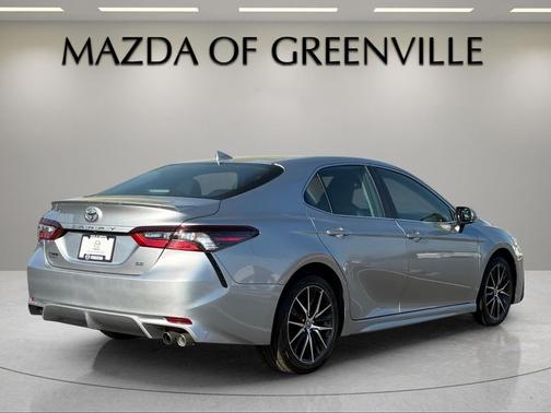 Celestial Silver Metallic 2024 Toyota Camry SE