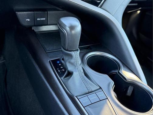 Celestial Silver Metallic 2024 Toyota Camry SE