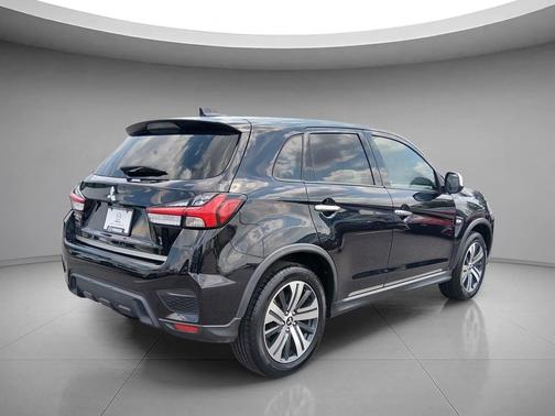 Labrador Black Pearl 2022 Mitsubishi Outlander Sport 2.0 LE