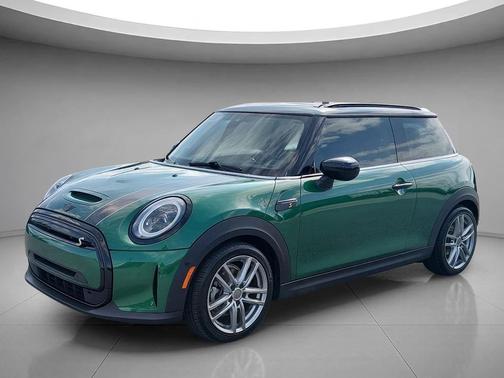 British Racing Green IV Metallic 2023 MINI Hardtop Cooper S