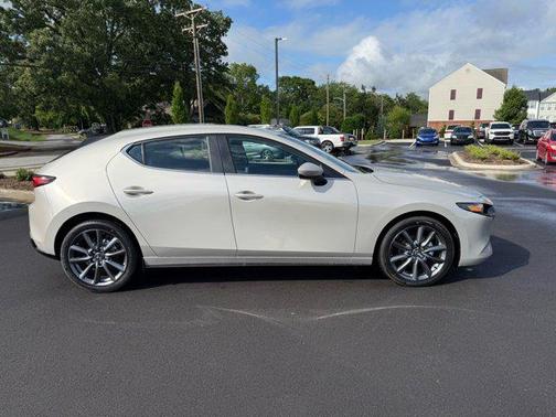 2025 Mazda Mazda3 FWD w/Preferred Package
