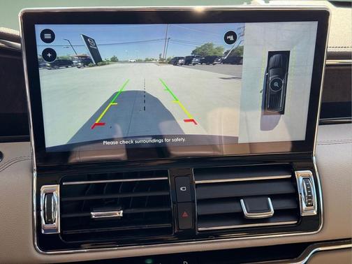 Infinite Black Metallic Clearcoat 2023 Lincoln Navigator Reserve