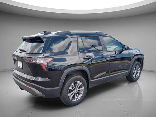 Mosaic Black Metallic 2025 Chevrolet Equinox 1LT