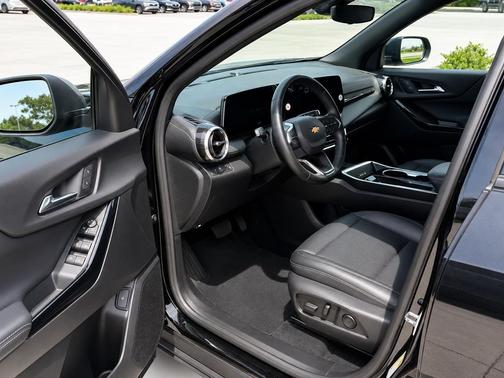 Mosaic Black Metallic 2025 Chevrolet Equinox 1LT