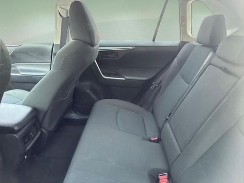 Magnetic Gray Metallic 2022 Toyota RAV4 LE