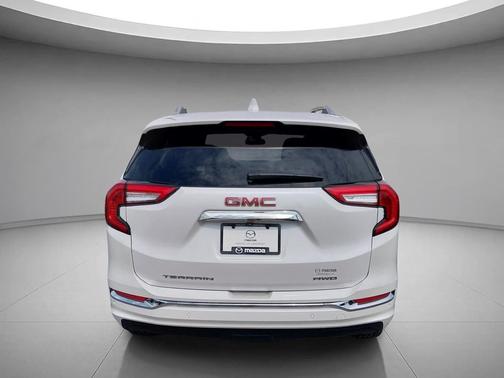 White Frost Tricoat 2024 GMC Terrain Denali