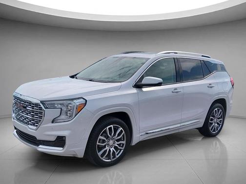 White Frost Tricoat 2024 GMC Terrain Denali