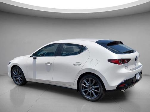 Snowflake White Pearl Mica 2026 Mazda Mazda3 FWD w/Preferred Package