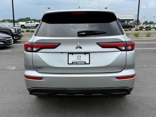 2022 Mitsubishi Outlander ES 2.5 2WD