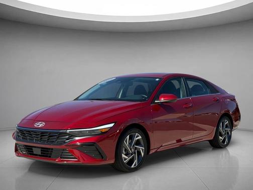 2025 Hyundai ELANTRA SEL