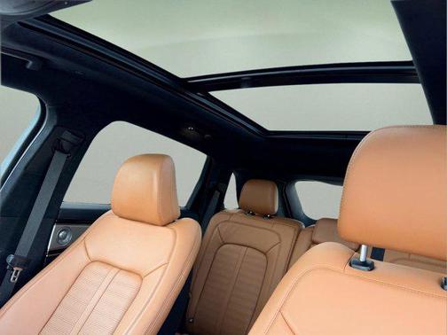 2022 Lincoln Nautilus Black Label