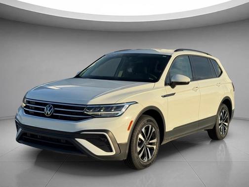 Pure White 2023 Volkswagen Tiguan 2.0T S
