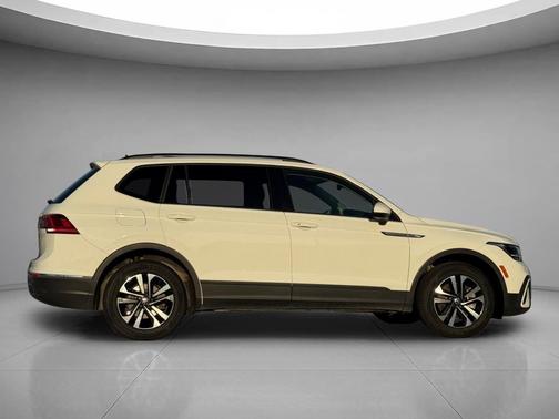 Pure White 2023 Volkswagen Tiguan 2.0T S