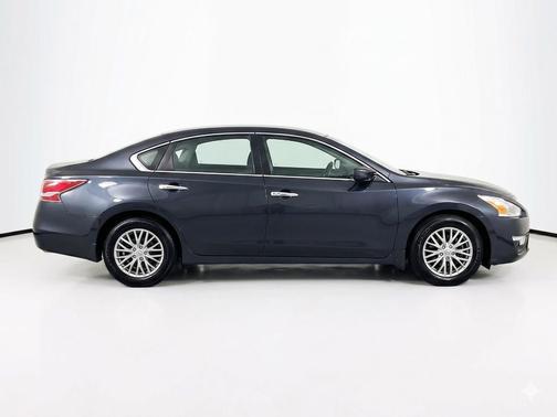 Super Black 2015 Nissan Altima 2.5 S
