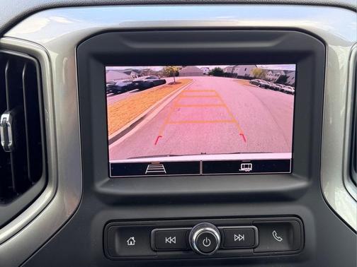 Summit White 2024 Chevrolet Silverado 1500 Custom Trail Boss