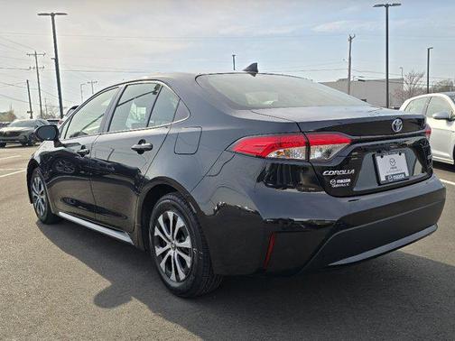 2022 Toyota Corolla Hybrid LE