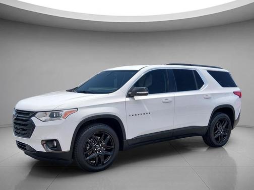 Summit White 2021 Chevrolet Traverse LT Cloth