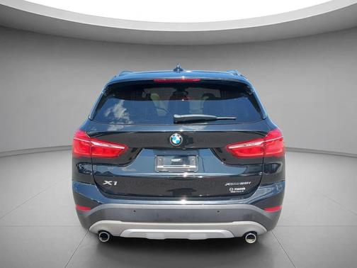 Black Sapphire Metallic 2019 BMW X1 xDrive28i