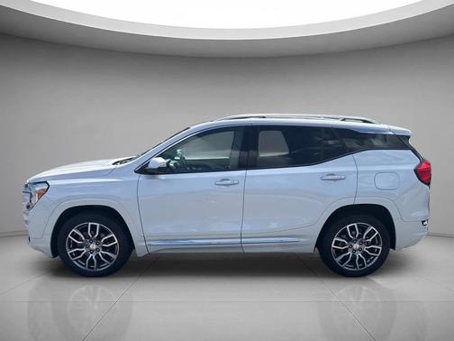 White Frost Tricoat 2024 GMC Terrain Denali