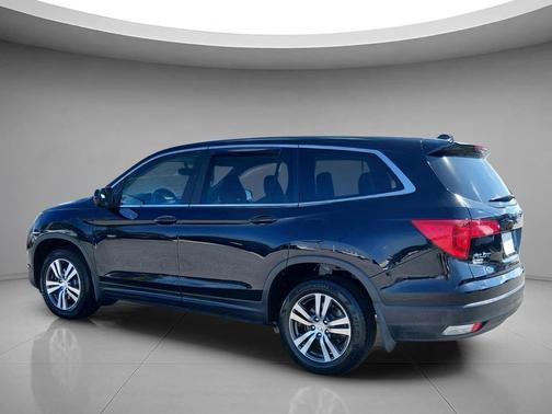 Crystal Black Pearl 2017 Honda Pilot EX-L