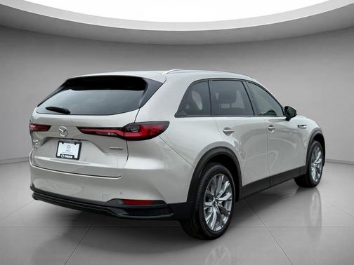 Platinum Quartz 2026 Mazda CX-90 3.3 Turbo Preferred