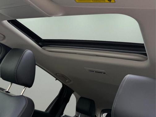 Platinum Quartz 2026 Mazda CX-90 3.3 Turbo Preferred