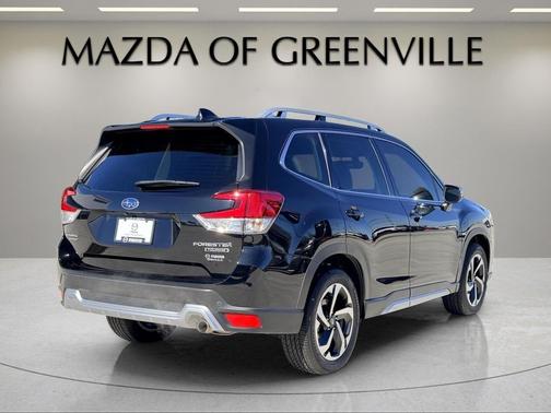 2022 Subaru Forester Touring