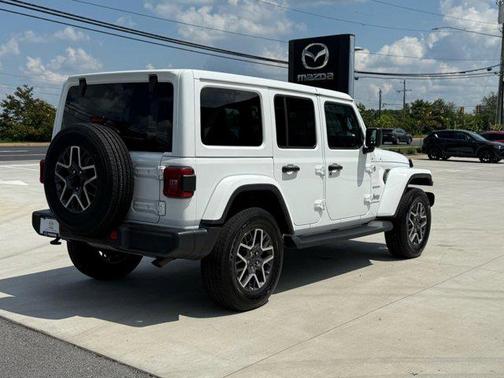 2024 Jeep Wrangler 4-Door Sahara 4x4