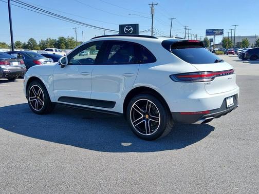 White 2020 Porsche Macan Macan