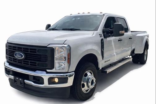 Oxford White 2024 Ford F-350 XL