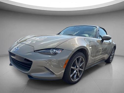 Zircon Sand 2023 Mazda MX-5 Miata Grand Touring