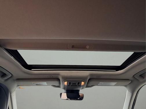 Magnetic Gray Metallic 2024 Toyota Highlander Hybrid XLE