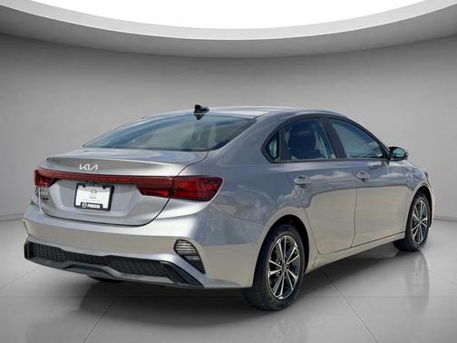 Steel Gray 2024 Kia Forte LXS