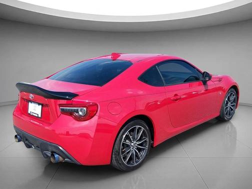Ablaze 2017 Toyota 86 860 Special Edition