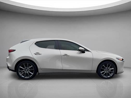 Platinum Quartz Metallic 2025 Mazda Mazda3 FWD w/Preferred Package