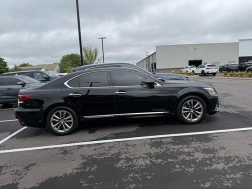 2015 Lexus LS 460 Crafted Line
