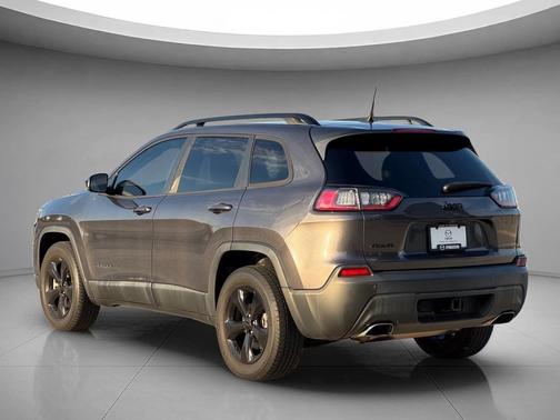 Granite Crystal Metallic Clearcoat 2019 Jeep Cherokee Altitude