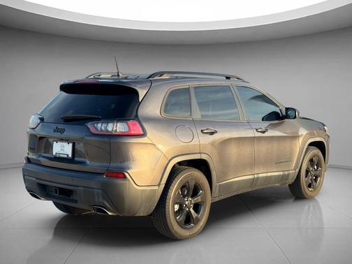 Granite Crystal Metallic Clearcoat 2019 Jeep Cherokee Altitude