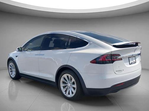 2017 Tesla Model X 90D