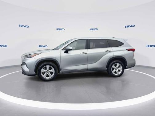 Celestial Silver Metallic 2023 Toyota Highlander LE