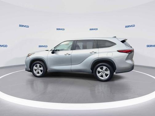 Celestial Silver Metallic 2023 Toyota Highlander LE