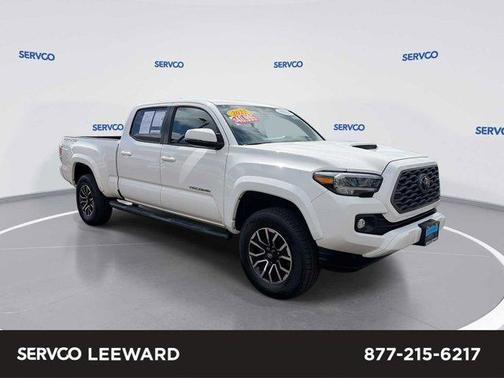 040 SUPER WHITE 2022 Toyota Tacoma TRD Sport