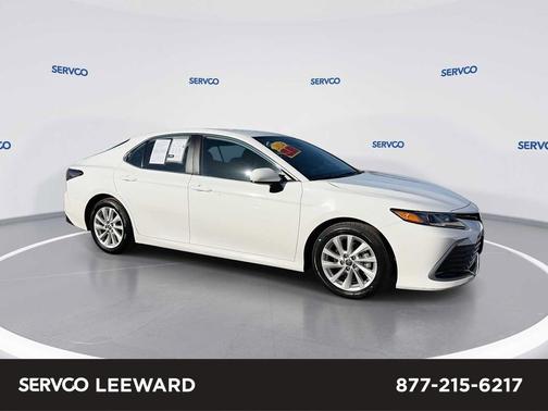 Ice Cap 2024 Toyota Camry LE