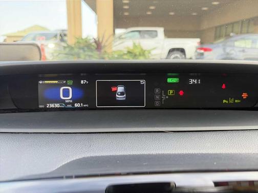 2022 Toyota Prius LE